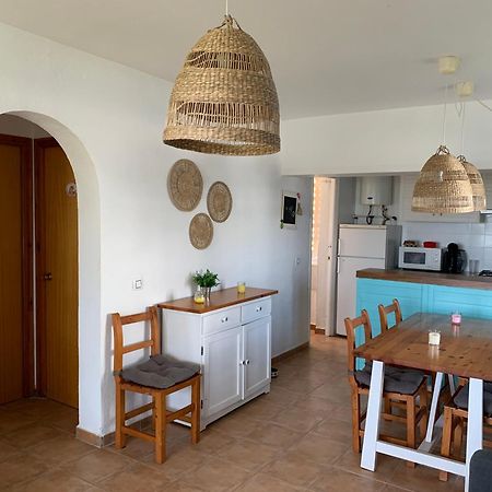 Ca La Marta Apartamento Con Piscina Y Jardin A 150M De La Playa Apartment Arenal d'en Castell Exterior photo